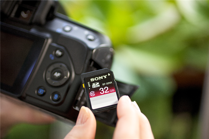 Sony SDHC camera card