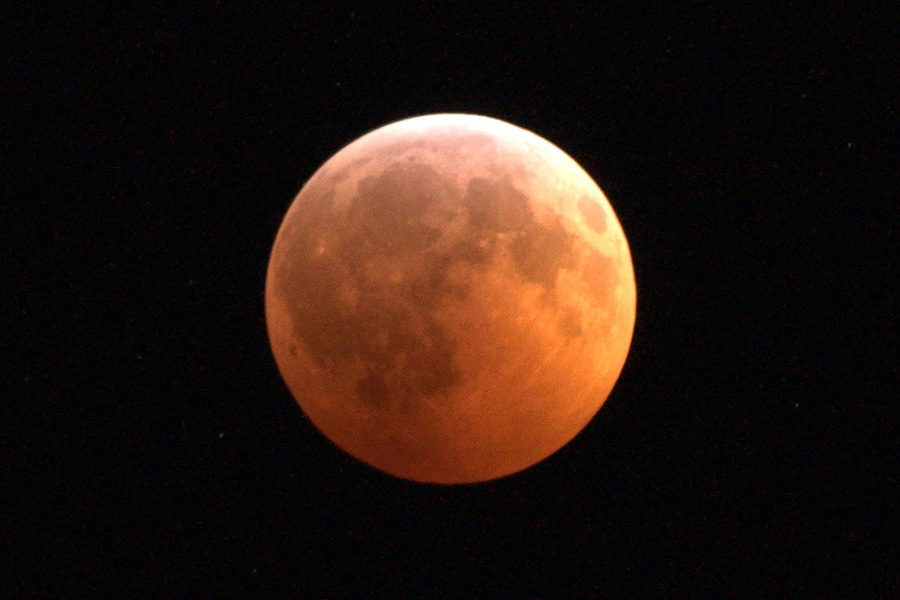 Image of last total lunar eclipse which occurred in December 2010